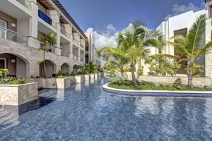 Diamond Club Luxury Swim Out Room - Royalton Punta Cana Resort & Casino - All Inclusive